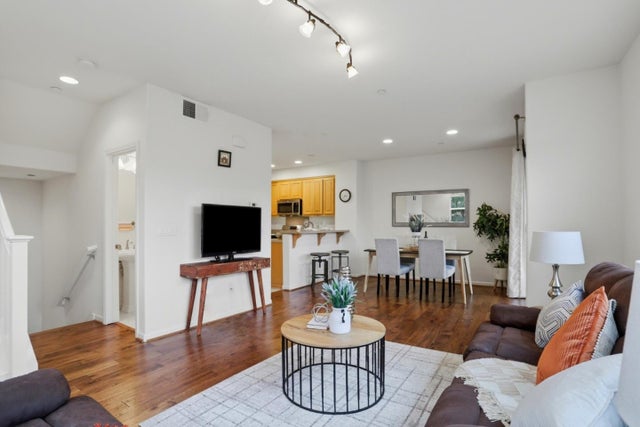 636 Messina Gardens Ln, San Jose