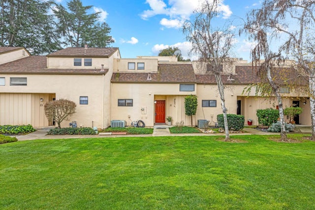 8170 Westwood Dr 22, Gilroy