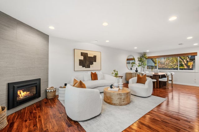 1031 Las Palmas Dr, Santa Clara