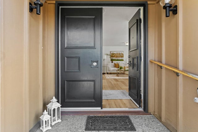 212 Del Mesa Carmel, CARMEL