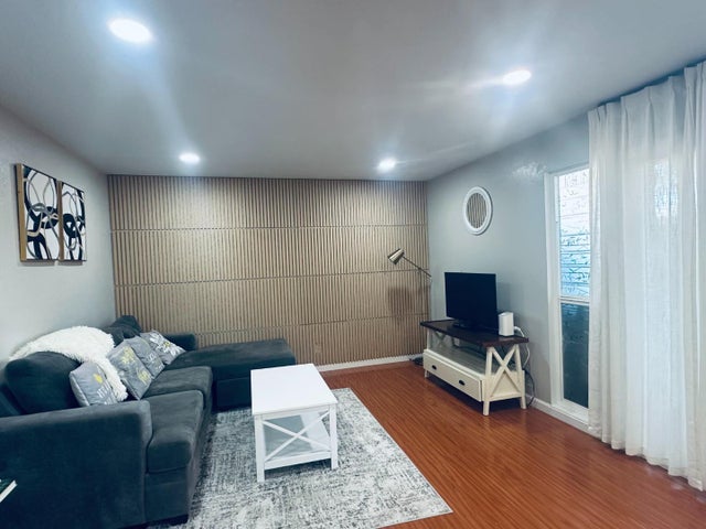 2755 Country Dr 140, Fremont