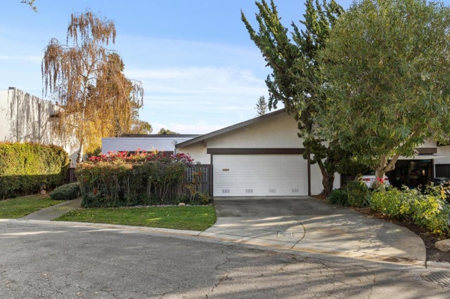 2445 Sharon Oaks Dr, Menlo Park