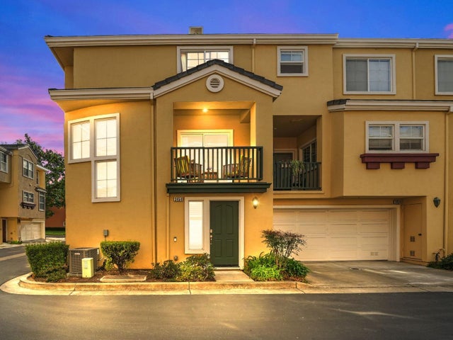 3454 Dayton Cmn, Fremont