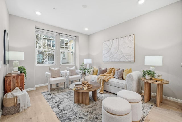 346 Circuit Way, MOUNTAIN VIEW