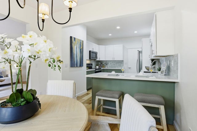 56 Glen Lake Dr, Pacific Grove