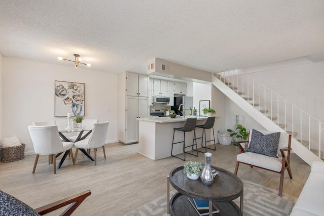 331 N 1st St 3, CAMPBELL