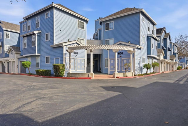 607 Arcadia Ter 204, SUNNYVALE