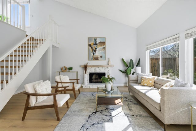 107 Evandale, MOUNTAIN VIEW