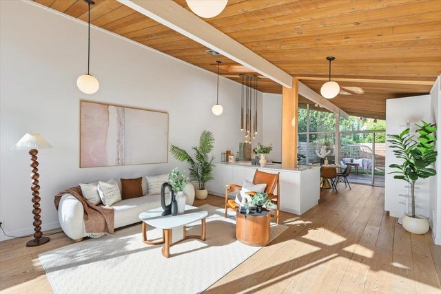 127 Greenmeadow Way, Palo Alto