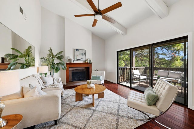 3327 La Mesa Dr 12, SAN CARLOS