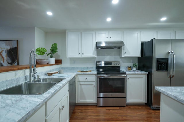 20666 Celeste Cir, Cupertino