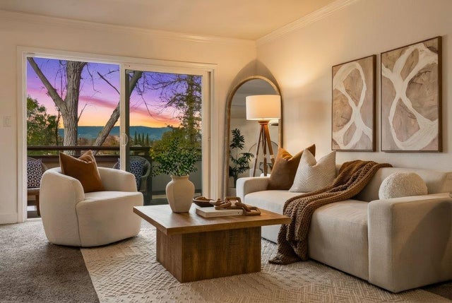 565 W Latimer Ave, CAMPBELL