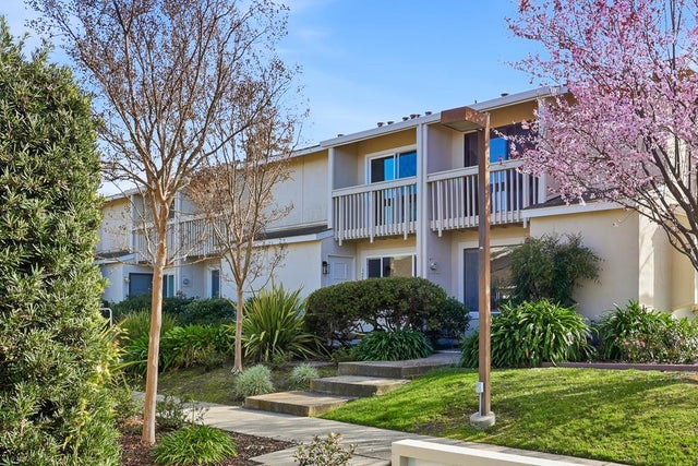 1250 Crescent Ter, SUNNYVALE
