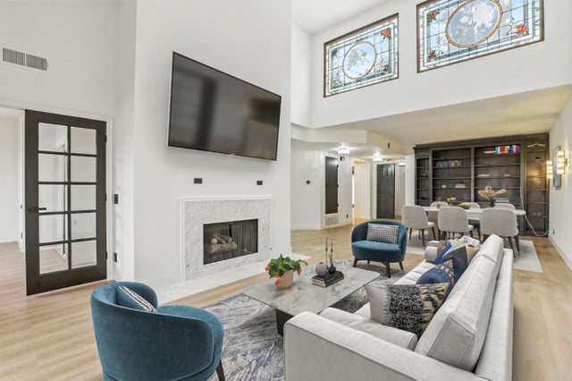 4728 Park Encino Ln 318, ENCINO