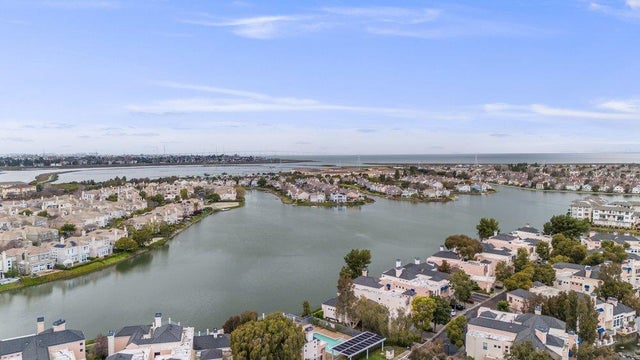 781 Mediterranean Ln, Redwood Shores