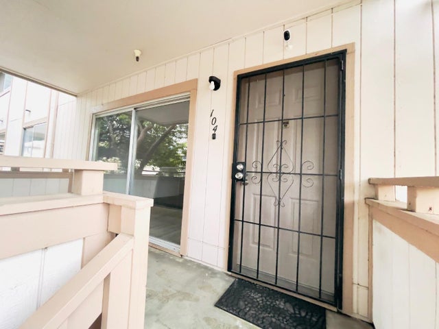 25164 Copa Del Oro Drive Dr 104, HAYWARD