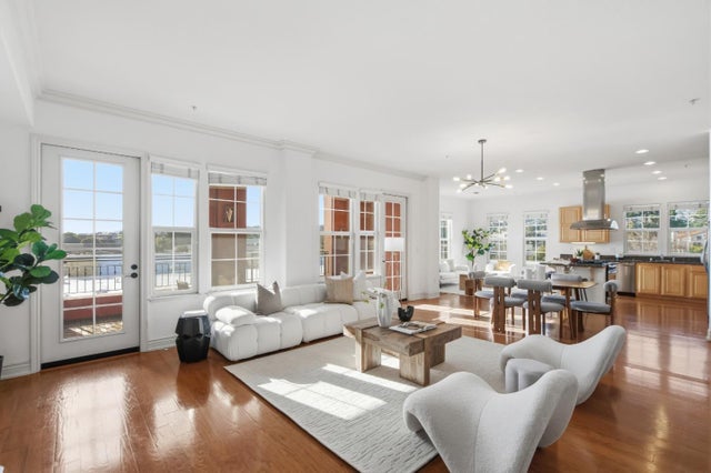 88 S Broadway 1302, Millbrae