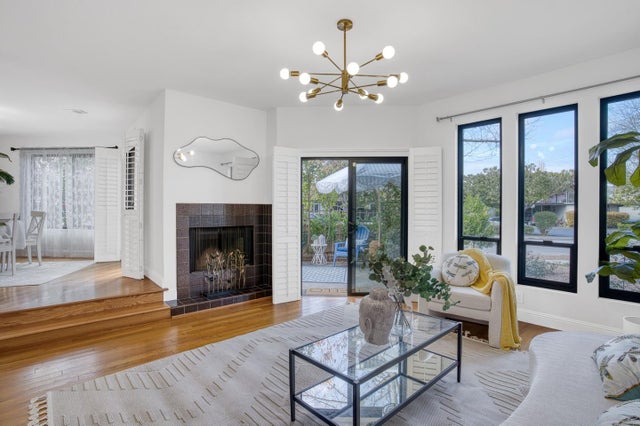 227 Ada Ave B, MOUNTAIN VIEW