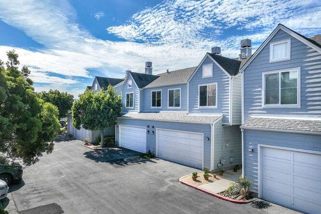 18 Binnacle Ln, FOSTER CITY
