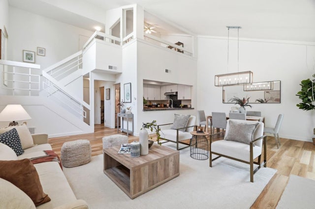 19713 Vineyard Ln, SARATOGA