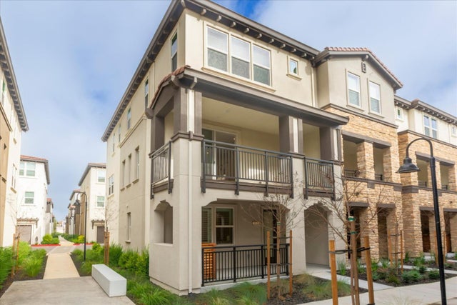 922 Loyola Ln, MORGAN HILL