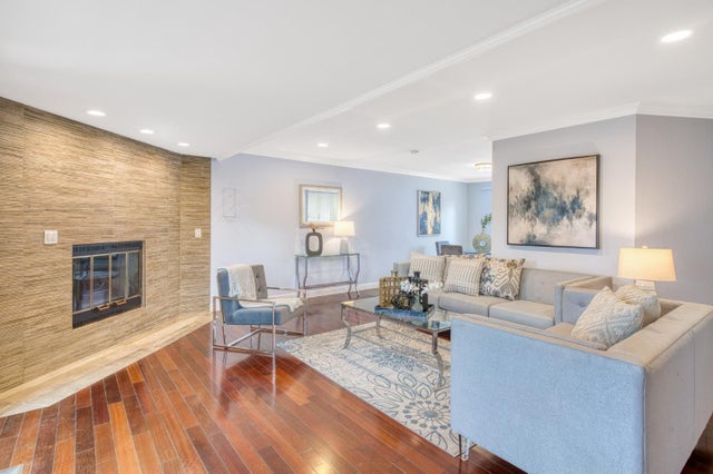 123 Dot Ave, Campbell