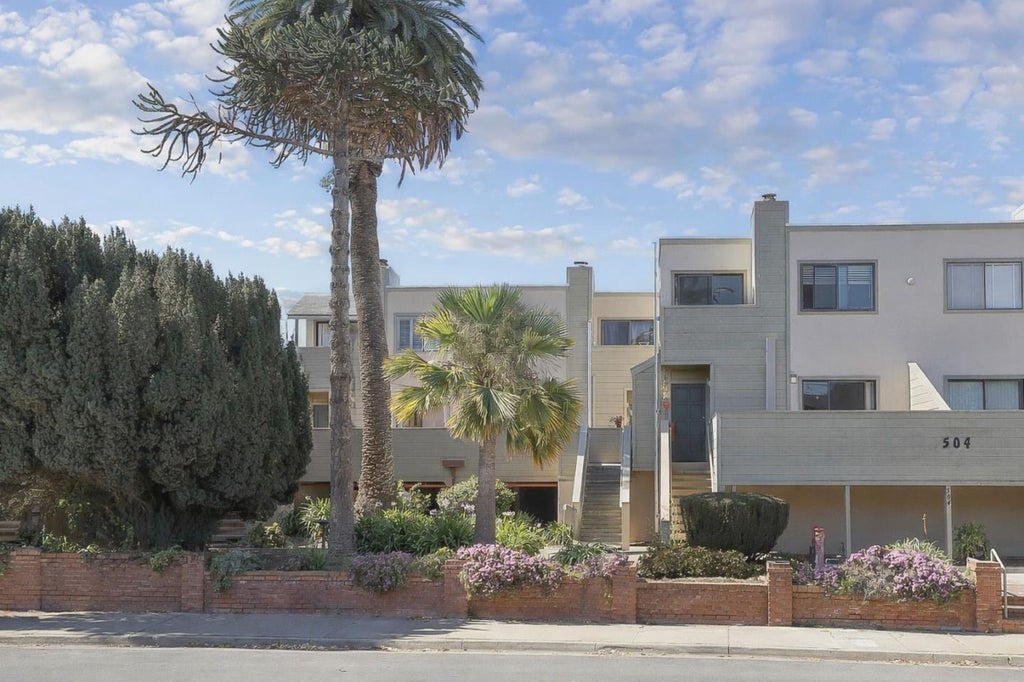 504 Ocean Ave 4, MONTEREY