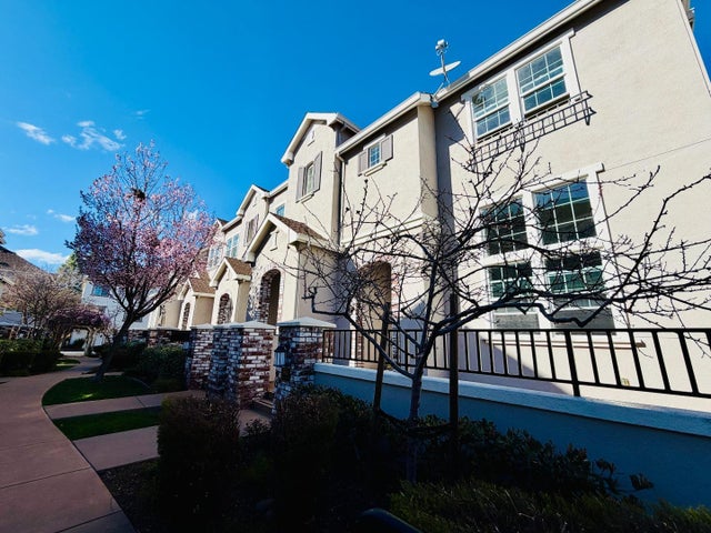 562 Montego Ter, SUNNYVALE