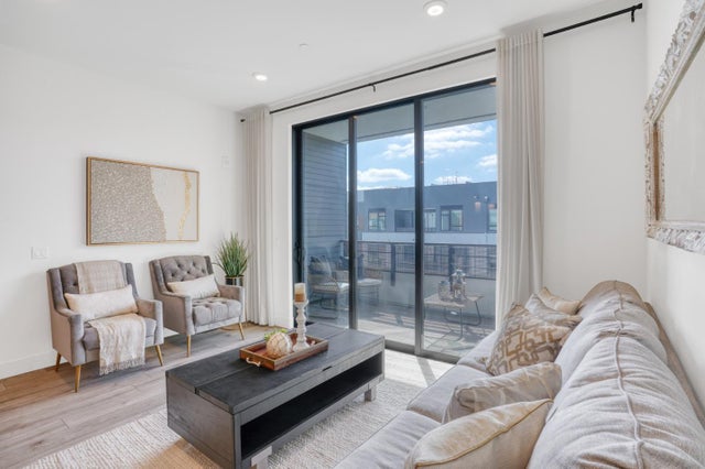 3578 Rambla Pl 726, SANTA CLARA