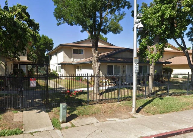 1216 Sycamore Dr 4, ANTIOCH