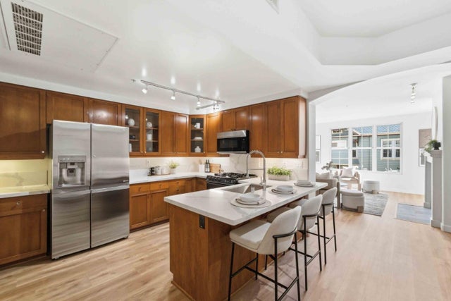 30 E Julian St 208, SAN JOSE