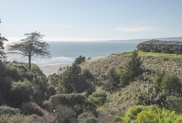 302 Seascape Resort Dr, APTOS