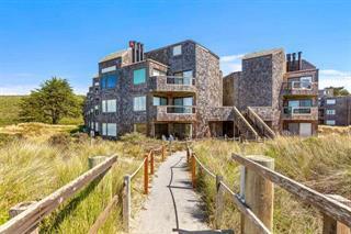 101 Shell Dr 22, Watsonville