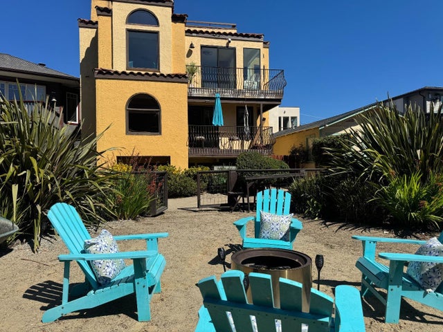 327 Riverview Ave C, Capitola