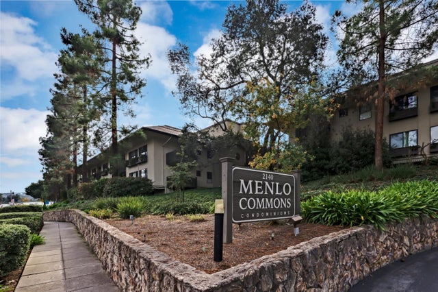2140 Santa Cruz Ave D105, Menlo Park