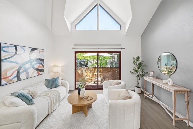 4151 El Camino Way M, Palo Alto