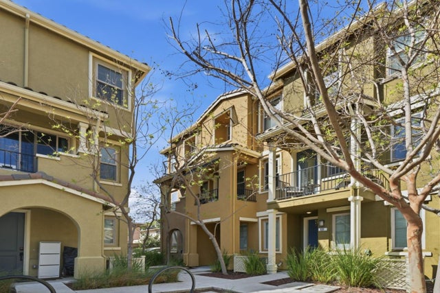 605 Cinnamon Cir, MOUNTAIN VIEW