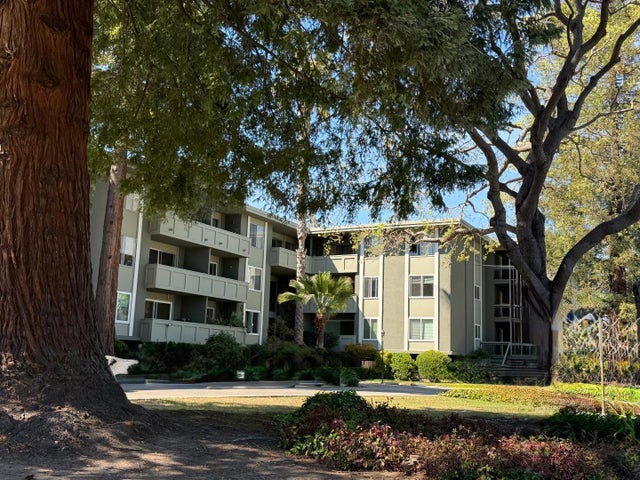 1458 Hudson St 217, Redwood City