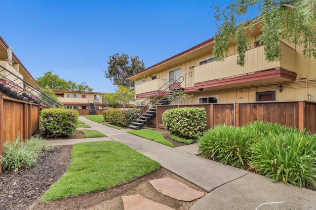 3049 Los Prados St 223, San Mateo