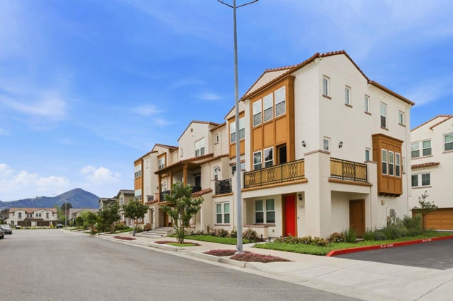 625 Los Castanos Dr 42, MORGAN HILL