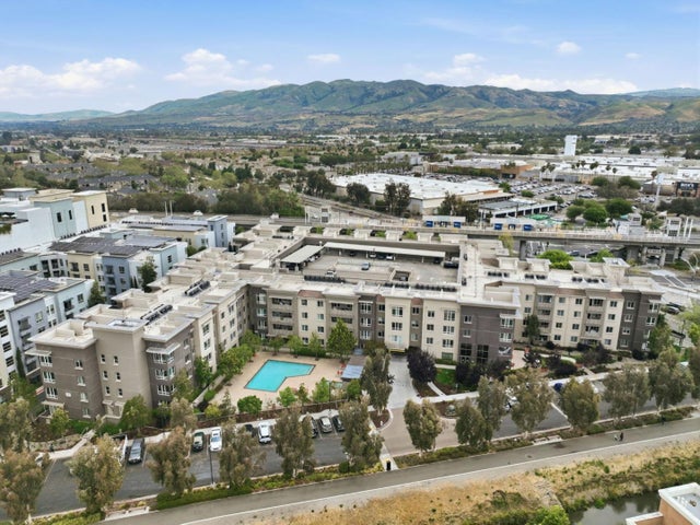 1101 S Main St 222, Milpitas