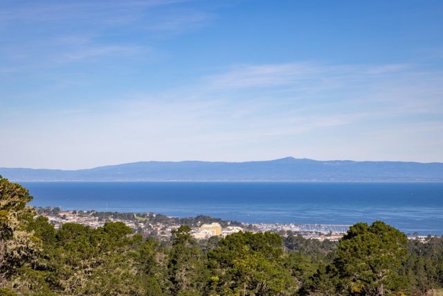 540 Aguajito Rd, CARMEL