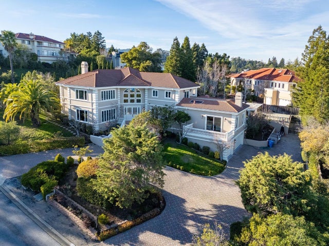 2496 Butternut Dr, Hillsborough