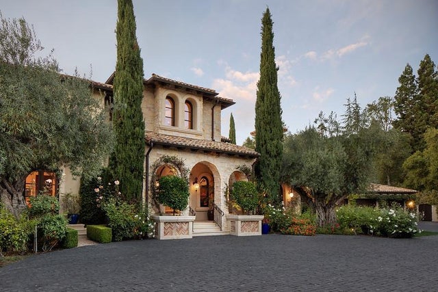 35 Barry Ln, ATHERTON
