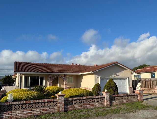 651 Spruce St, HALF MOON BAY