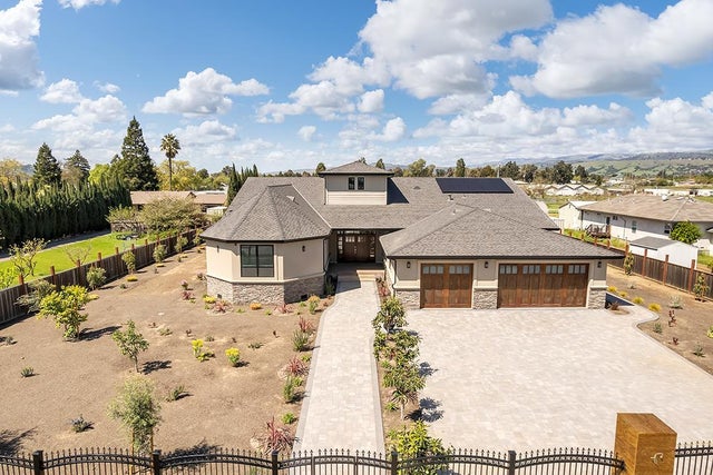 475 E Middle Ave, SAN MARTIN