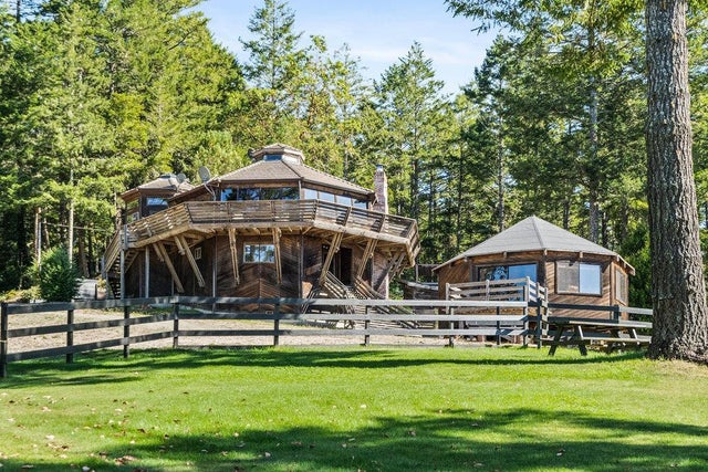 200 S Ranch Rd, PESCADERO