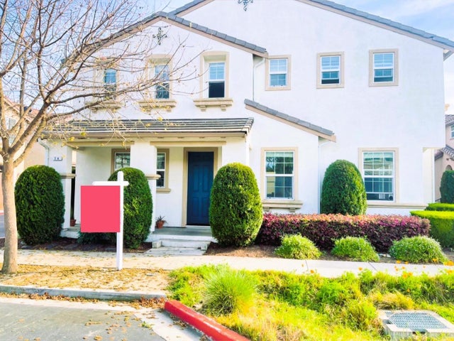 74 Caspian Way, Gilroy