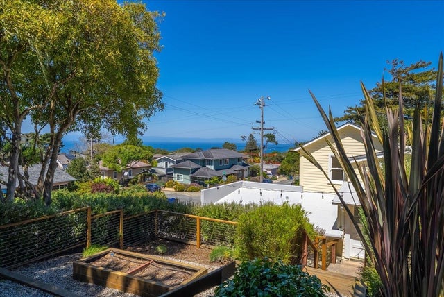 799 Grace St, MONTEREY