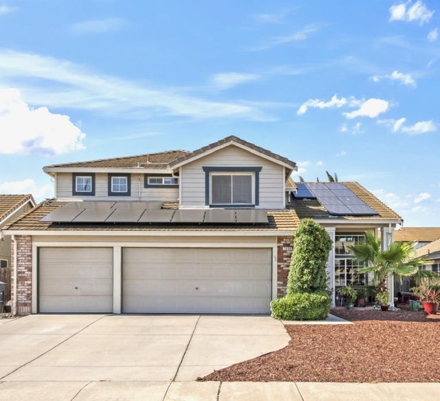 2090 Iroula Way, TRACY